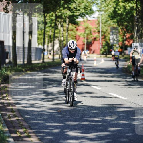 09.08.2026 - GEWOBA Citytriathlon Bremen Michael Burmester http://msf.ph/oto/9943809 09.08.2026 10:28:39 Radfahren 329, 332, 340, 362, 369, 394 meine-sportfotos.de