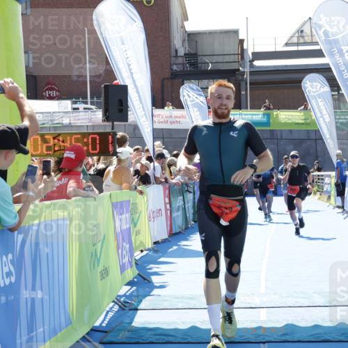 09.08.2026 - GEWOBA Citytriathlon Bremen Yannick Fuchs http://msf.ph/oto/9943817 09.08.2026 14:12:24 Ziel 545, 587, 642, 763, 1126 meine-sportfotos.de