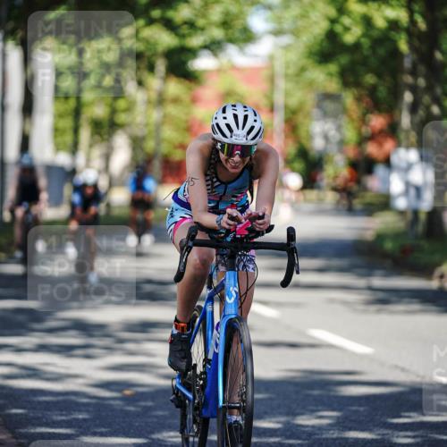 09.08.2026 - GEWOBA Citytriathlon Bremen Michael Burmester http://msf.ph/oto/9943824 09.08.2026 10:28:50 Radfahren 356, 369, 394, 465, 517, 519 meine-sportfotos.de