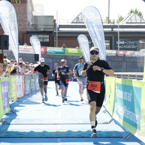 09.08.2026 - GEWOBA Citytriathlon Bremen Yannick Fuchs http://msf.ph/oto/9943827 09.08.2026 14:12:27 Ziel 545, 555, 587, 642, 763, 1126 meine-sportfotos.de