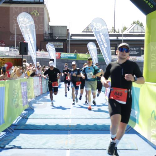 09.08.2026 - GEWOBA Citytriathlon Bremen Yannick Fuchs http://msf.ph/oto/9943832 09.08.2026 14:12:27 Ziel 545, 555, 587, 642, 763, 1126 meine-sportfotos.de