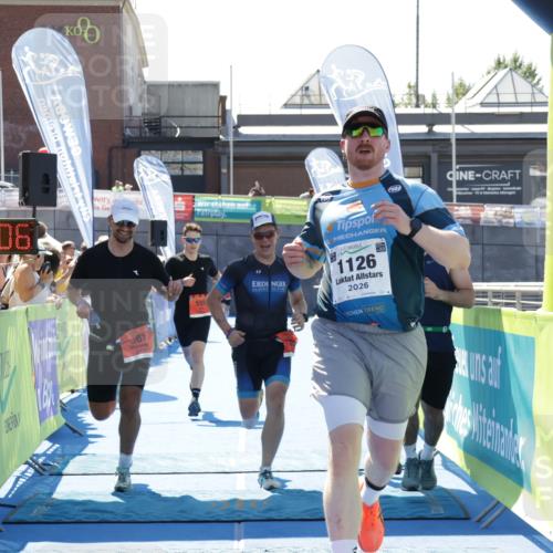 09.08.2026 - GEWOBA Citytriathlon Bremen Yannick Fuchs http://msf.ph/oto/9943838 09.08.2026 14:12:28 Ziel 545, 555, 587, 642, 763, 1126 meine-sportfotos.de