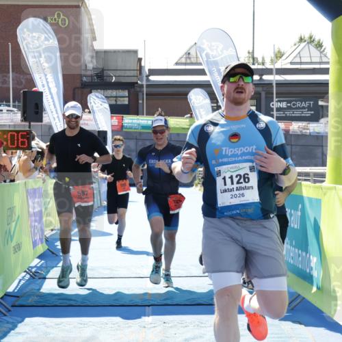 09.08.2026 - GEWOBA Citytriathlon Bremen Yannick Fuchs http://msf.ph/oto/9943840 09.08.2026 14:12:29 Ziel 555, 587, 642, 763, 1126 meine-sportfotos.de