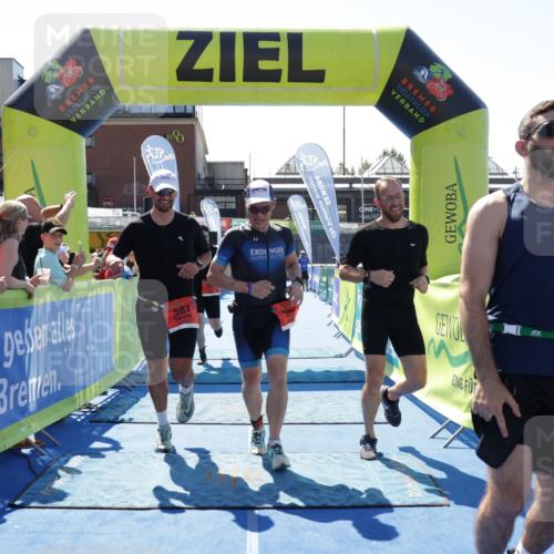 09.08.2026 - GEWOBA Citytriathlon Bremen Yannick Fuchs http://msf.ph/oto/9943844 09.08.2026 14:12:30 Ziel 555, 587, 618, 642, 763, 1126 meine-sportfotos.de