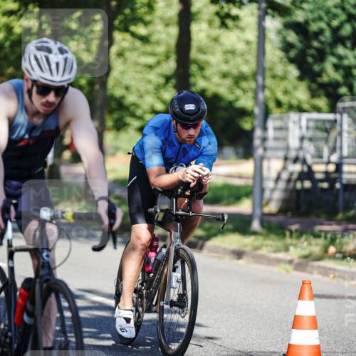 09.08.2026 - GEWOBA Citytriathlon Bremen Michael Burmester http://msf.ph/oto/9943846 09.08.2026 10:28:54 Radfahren 356, 394, 437, 465, 517, 519 meine-sportfotos.de