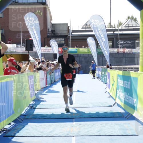 09.08.2026 - GEWOBA Citytriathlon Bremen Yannick Fuchs http://msf.ph/oto/9943865 09.08.2026 14:12:35 Ziel 555, 618, 680 meine-sportfotos.de