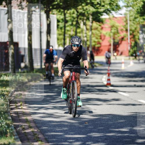 09.08.2026 - GEWOBA Citytriathlon Bremen Michael Burmester http://msf.ph/oto/9943868 09.08.2026 10:29:06 Radfahren 325, 343, 392, 396, 437, 517, 519 meine-sportfotos.de