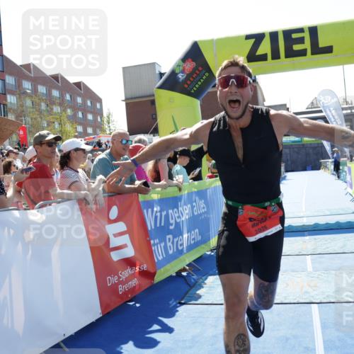 09.08.2026 - GEWOBA Citytriathlon Bremen Yannick Fuchs http://msf.ph/oto/9943892 09.08.2026 14:12:46 Ziel 698, 778 meine-sportfotos.de