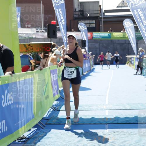 09.08.2026 - GEWOBA Citytriathlon Bremen Yannick Fuchs http://msf.ph/oto/9943914 09.08.2026 14:13:09 Ziel 1143 meine-sportfotos.de