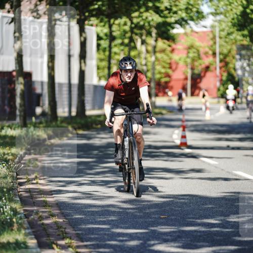 09.08.2026 - GEWOBA Citytriathlon Bremen Michael Burmester http://msf.ph/oto/9943924 09.08.2026 10:29:25 Radfahren 327, 352, 355, 359, 363, 396, 408, 478 meine-sportfotos.de