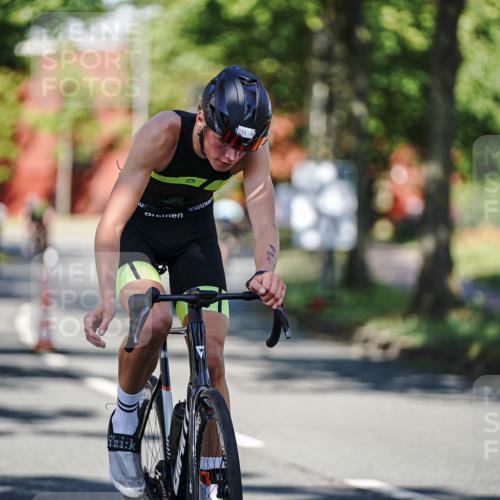 09.08.2026 - GEWOBA Citytriathlon Bremen Michael Burmester http://msf.ph/oto/9943933 09.08.2026 10:29:34 Radfahren 231, 295, 300, 327, 328, 363, 364, 379, 408, 478 meine-sportfotos.de