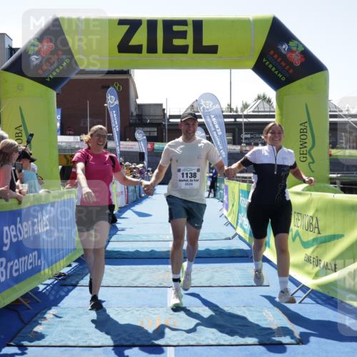 09.08.2026 - GEWOBA Citytriathlon Bremen Yannick Fuchs http://msf.ph/oto/9943940 09.08.2026 14:13:17 Ziel 1138 meine-sportfotos.de