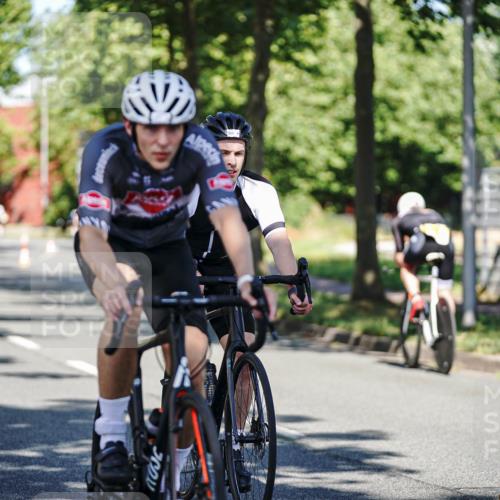 09.08.2026 - GEWOBA Citytriathlon Bremen Michael Burmester http://msf.ph/oto/9943941 09.08.2026 10:29:36 Radfahren 231, 295, 298, 300, 328, 363, 364, 379 meine-sportfotos.de
