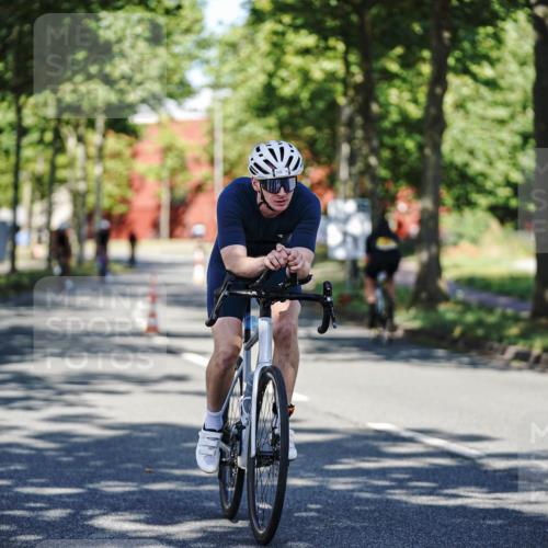 09.08.2026 - GEWOBA Citytriathlon Bremen Michael Burmester http://msf.ph/oto/9943966 09.08.2026 10:29:43 Radfahren 231, 289, 295, 298, 300, 312, 328, 363, 364, 379, 403, 406, 479 meine-sportfotos.de