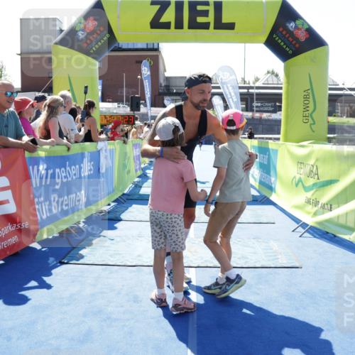 09.08.2026 - GEWOBA Citytriathlon Bremen Yannick Fuchs http://msf.ph/oto/9943986 09.08.2026 14:13:45 Ziel 679, 788 meine-sportfotos.de