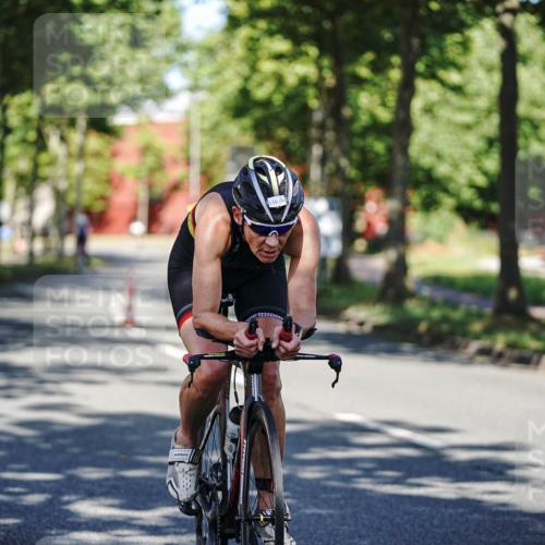 09.08.2026 - GEWOBA Citytriathlon Bremen Michael Burmester http://msf.ph/oto/9944009 09.08.2026 10:30:01 Radfahren 289, 313, 366, 388, 406, 479, 516, 528 meine-sportfotos.de