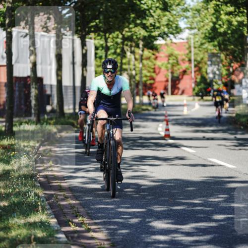 09.08.2026 - GEWOBA Citytriathlon Bremen Michael Burmester http://msf.ph/oto/9944037 09.08.2026 10:30:17 Radfahren 221, 294, 313, 350, 366, 407 meine-sportfotos.de