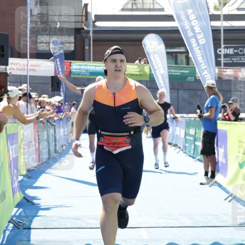 09.08.2026 - GEWOBA Citytriathlon Bremen Yannick Fuchs http://msf.ph/oto/9944045 09.08.2026 14:14:05 Ziel 597, 607, 1145 meine-sportfotos.de