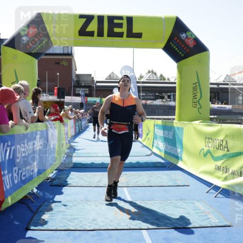 09.08.2026 - GEWOBA Citytriathlon Bremen Yannick Fuchs http://msf.ph/oto/9944053 09.08.2026 14:14:05 Ziel 597, 607, 1145 meine-sportfotos.de