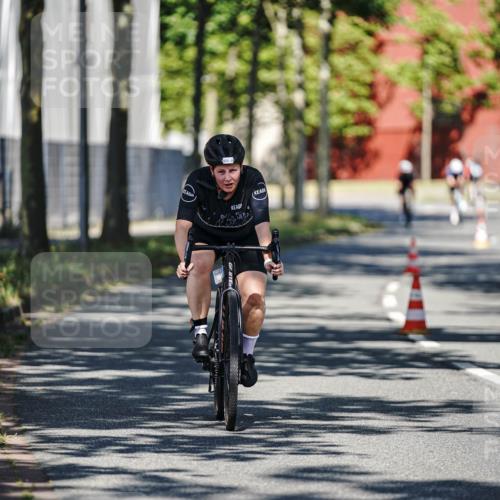 09.08.2026 - GEWOBA Citytriathlon Bremen Michael Burmester http://msf.ph/oto/9944086 09.08.2026 10:30:41 Radfahren 320, 334, 382, 470, 520 meine-sportfotos.de