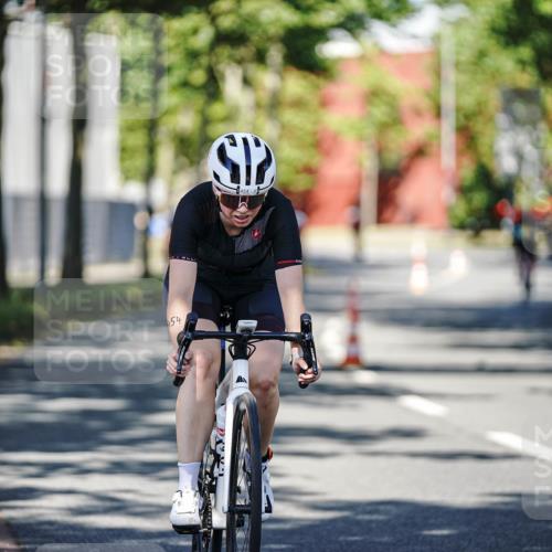09.08.2026 - GEWOBA Citytriathlon Bremen Michael Burmester http://msf.ph/oto/9944147 09.08.2026 10:31:25 Radfahren 304, 365, 454, 472 meine-sportfotos.de