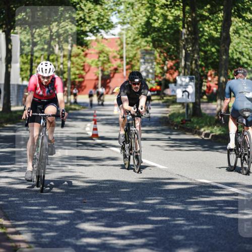 09.08.2026 - GEWOBA Citytriathlon Bremen Michael Burmester http://msf.ph/oto/9944181 09.08.2026 10:31:36 Radfahren 125, 288, 304, 365, 397, 405, 430, 454, 458, 472 meine-sportfotos.de
