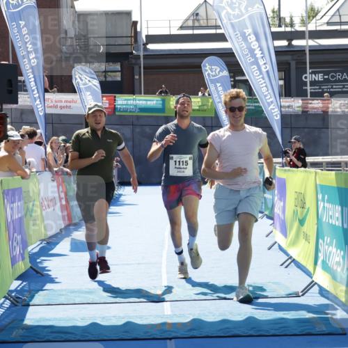 09.08.2026 - GEWOBA Citytriathlon Bremen Yannick Fuchs http://msf.ph/oto/9944191 09.08.2026 14:15:10 Ziel 1115 meine-sportfotos.de