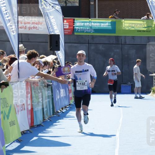 09.08.2026 - GEWOBA Citytriathlon Bremen Yannick Fuchs http://msf.ph/oto/9944203 09.08.2026 14:15:46 Ziel 1132 meine-sportfotos.de