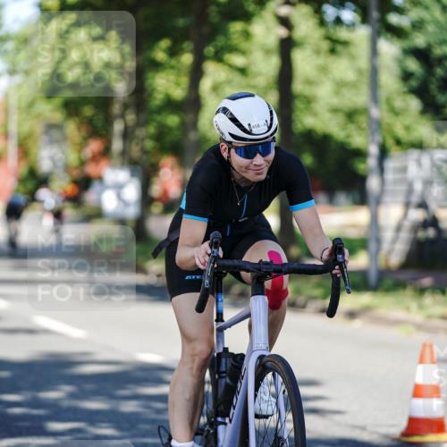 09.08.2026 - GEWOBA Citytriathlon Bremen Michael Burmester http://msf.ph/oto/9944210 09.08.2026 10:31:42 Radfahren 25, 125, 288, 344, 365, 397, 405, 430, 443, 458, 472, 489 meine-sportfotos.de