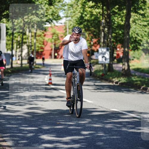 09.08.2026 - GEWOBA Citytriathlon Bremen Michael Burmester http://msf.ph/oto/9944214 09.08.2026 10:31:47 Radfahren 25, 125, 288, 337, 344, 397, 405, 430, 443, 458, 489 meine-sportfotos.de