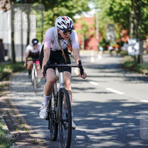 09.08.2026 - GEWOBA Citytriathlon Bremen Michael Burmester http://msf.ph/oto/9944219 09.08.2026 10:31:48 Radfahren 25, 125, 288, 337, 344, 397, 405, 430, 443, 458, 489 meine-sportfotos.de