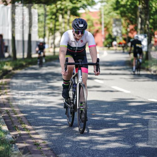 09.08.2026 - GEWOBA Citytriathlon Bremen Michael Burmester http://msf.ph/oto/9944225 09.08.2026 10:31:49 Radfahren 25, 125, 288, 337, 344, 397, 405, 443, 458, 489 meine-sportfotos.de