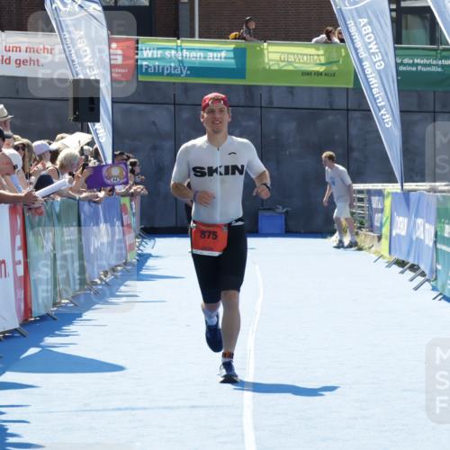 09.08.2026 - GEWOBA Citytriathlon Bremen Yannick Fuchs http://msf.ph/oto/9944227 09.08.2026 14:15:52 Ziel 875, 1132 meine-sportfotos.de