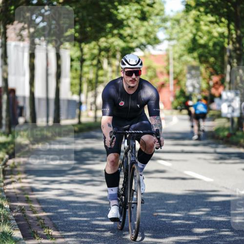 09.08.2026 - GEWOBA Citytriathlon Bremen Michael Burmester http://msf.ph/oto/9944235 09.08.2026 10:31:53 Radfahren 25, 337, 344, 443, 481, 482, 489 meine-sportfotos.de