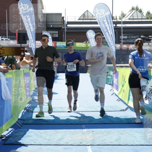 09.08.2026 - GEWOBA Citytriathlon Bremen Yannick Fuchs http://msf.ph/oto/9944257 09.08.2026 14:16:01 Ziel 1123 meine-sportfotos.de