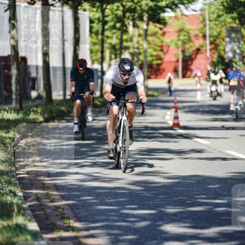 09.08.2026 - GEWOBA Citytriathlon Bremen Michael Burmester http://msf.ph/oto/9944260 09.08.2026 10:32:15 Radfahren 239, 249, 445, 456, 500 meine-sportfotos.de