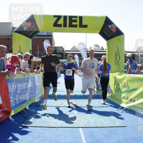 09.08.2026 - GEWOBA Citytriathlon Bremen Yannick Fuchs http://msf.ph/oto/9944263 09.08.2026 14:16:01 Ziel 1123 meine-sportfotos.de