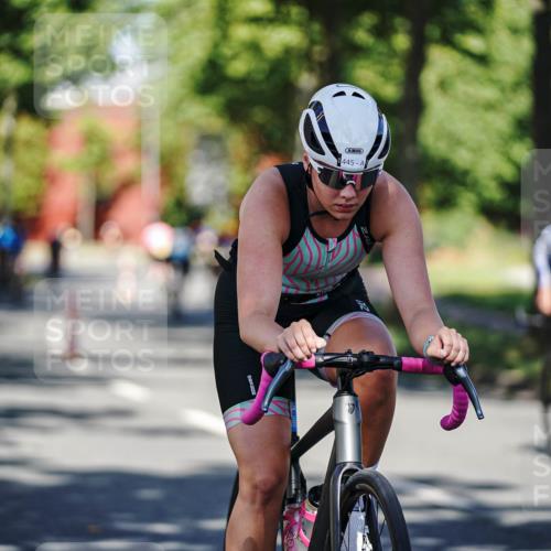 09.08.2026 - GEWOBA Citytriathlon Bremen Michael Burmester http://msf.ph/oto/9944285 09.08.2026 10:32:24 Radfahren 39, 239, 249, 445, 456 meine-sportfotos.de