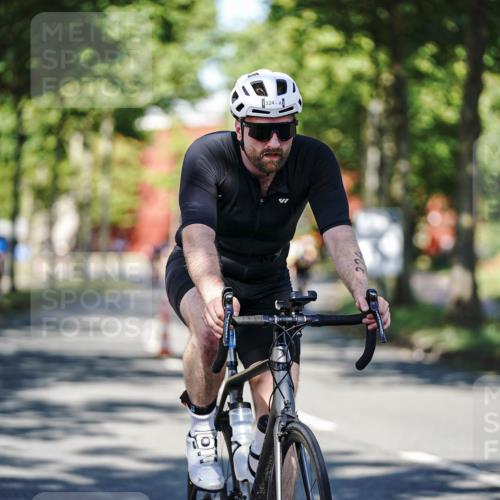 09.08.2026 - GEWOBA Citytriathlon Bremen Michael Burmester http://msf.ph/oto/9944295 09.08.2026 10:32:32 Radfahren 39, 131, 249, 324, 385, 445, 515 meine-sportfotos.de