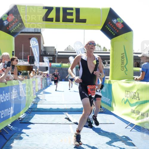 09.08.2026 - GEWOBA Citytriathlon Bremen Yannick Fuchs http://msf.ph/oto/9944307 09.08.2026 14:16:10 Ziel 639, 869, 1016, 1016, 1118 meine-sportfotos.de