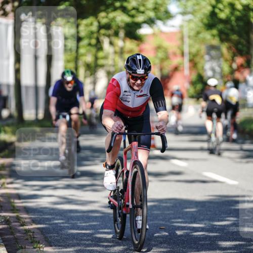 09.08.2026 - GEWOBA Citytriathlon Bremen Michael Burmester http://msf.ph/oto/9944308 09.08.2026 10:32:42 Radfahren 7, 39, 131, 303, 305, 324, 330, 374, 385, 452, 515 meine-sportfotos.de