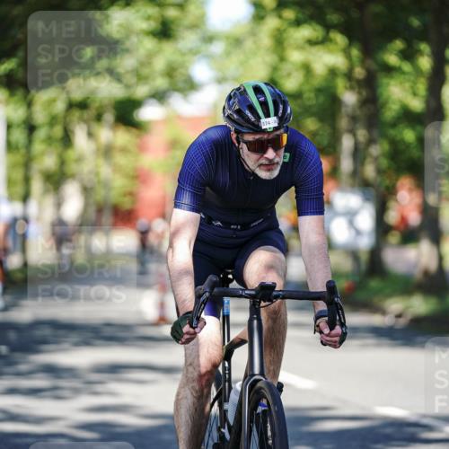 09.08.2026 - GEWOBA Citytriathlon Bremen Michael Burmester http://msf.ph/oto/9944317 09.08.2026 10:32:44 Radfahren 7, 39, 131, 303, 305, 324, 330, 374, 385, 452, 508, 515 meine-sportfotos.de