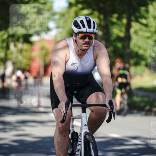 09.08.2026 - GEWOBA Citytriathlon Bremen Michael Burmester http://msf.ph/oto/9944347 09.08.2026 10:32:50 Radfahren 7, 303, 305, 324, 330, 353, 370, 374, 452, 503, 508, 515, 526 meine-sportfotos.de