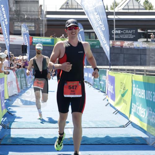 09.08.2026 - GEWOBA Citytriathlon Bremen Yannick Fuchs http://msf.ph/oto/9944355 09.08.2026 14:16:28 Ziel 547, 816, 846, 880, 901 meine-sportfotos.de
