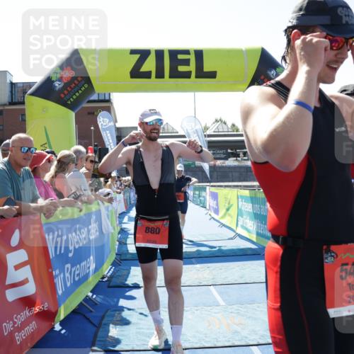 09.08.2026 - GEWOBA Citytriathlon Bremen Yannick Fuchs http://msf.ph/oto/9944375 09.08.2026 14:16:32 Ziel 547, 749, 816, 880, 901 meine-sportfotos.de