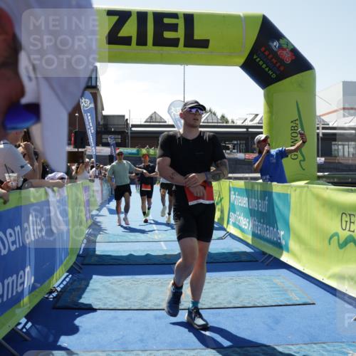 09.08.2026 - GEWOBA Citytriathlon Bremen Yannick Fuchs http://msf.ph/oto/9944401 09.08.2026 14:16:40 Ziel 619, 645, 749, 1125 meine-sportfotos.de