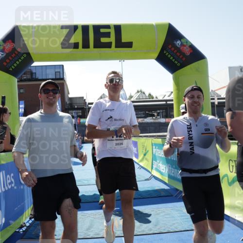 09.08.2026 - GEWOBA Citytriathlon Bremen Yannick Fuchs http://msf.ph/oto/9944414 09.08.2026 14:16:42 Ziel 619, 645, 835, 1125 meine-sportfotos.de