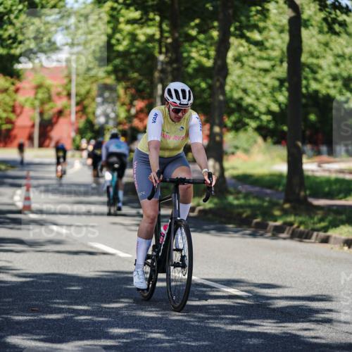 09.08.2026 - GEWOBA Citytriathlon Bremen Michael Burmester http://msf.ph/oto/9944415 09.08.2026 10:33:08 Radfahren 1, 63, 83, 103, 173, 302, 353, 413, 419, 453, 457, 483, 486, 493, 526 meine-sportfotos.de
