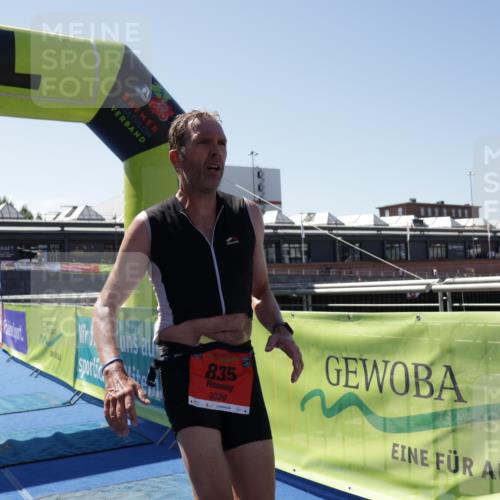 09.08.2026 - GEWOBA Citytriathlon Bremen Yannick Fuchs http://msf.ph/oto/9944433 09.08.2026 14:16:49 Ziel 835 meine-sportfotos.de