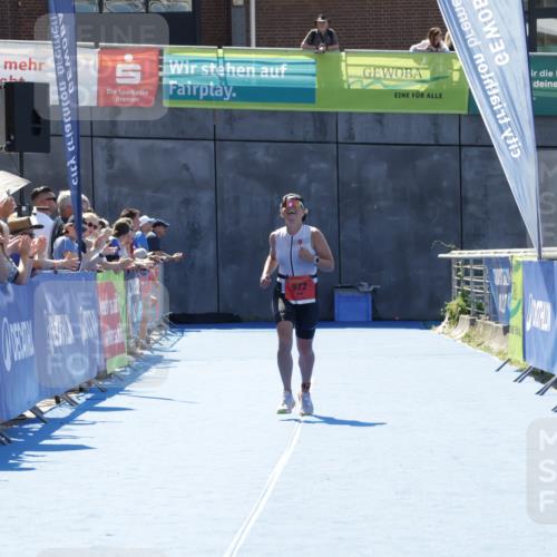 09.08.2026 - GEWOBA Citytriathlon Bremen Yannick Fuchs http://msf.ph/oto/9944437 09.08.2026 14:17:08 Ziel 972 meine-sportfotos.de